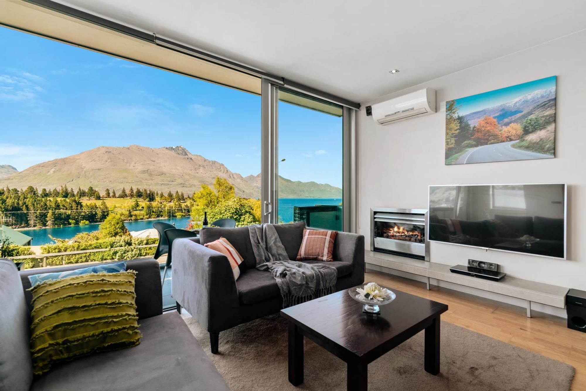 Modern Executive Living In Pounamu كوينستاون المظهر الخارجي الصورة